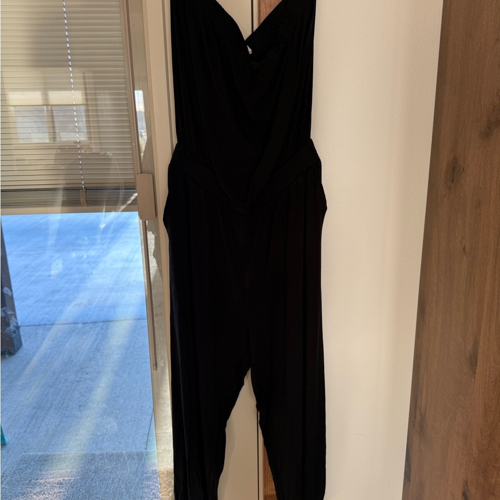 Elegant Black Women's Jumpsuit